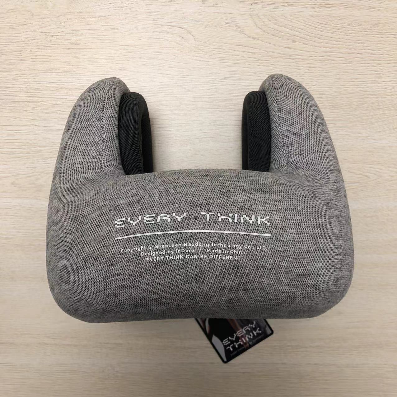 EVERY THINK U型頸枕 Size M #1136 ( 陳列品/瑕疵品特價出售 )