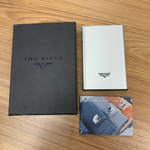 Tru Virtu Card Case CLICK & SLIDE Silver Arrow 多功能卡包 #934 ( 陳列品/瑕疵品特價出售 )